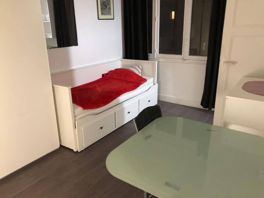 Beau Appartement,Proche De Metro باريس المظهر الخارجي الصورة
